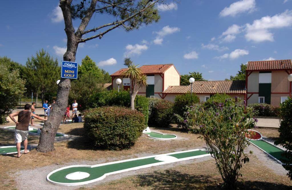 Maisonnette 5 Personnes Dans Residence Avec Piscine Soustons Exterior photo