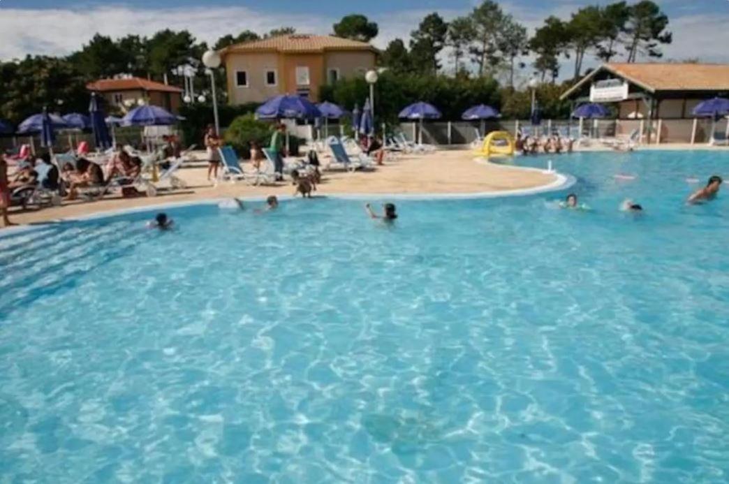 Maisonnette 5 Personnes Dans Residence Avec Piscine Soustons Exterior photo